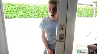 Szívdöglesztő 40-es sierra megkamatolyja a tinédzser kukkolót