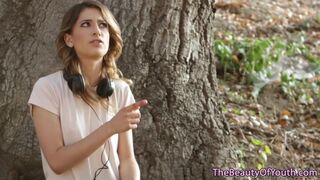 Alexa Grace zsenge cunija forrón dörzsölődik lezbi szerelmében