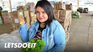 Dundi latin amerikai milf pinája mélyen megkúrelva xiomarától