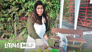 Carmen Lara éhes milf picsája kap mély baszást forró felvétel és együttlét közben